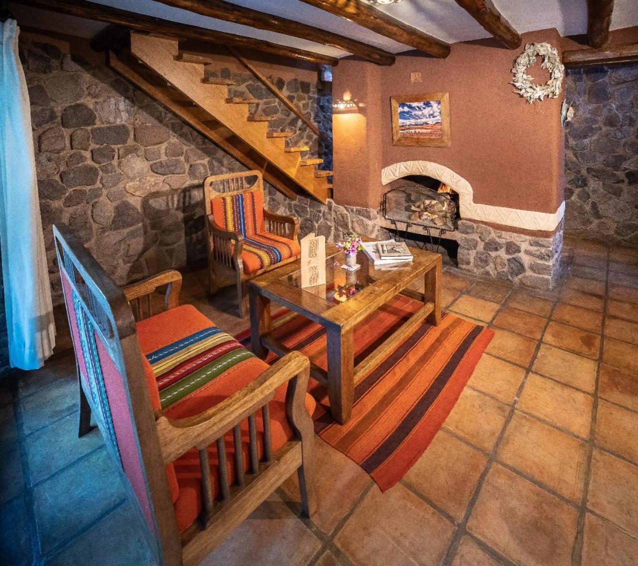 אורובמבה Sacred Dreams Lodge מראה חיצוני תמונה
