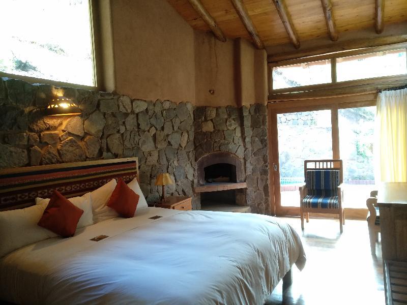 אורובמבה Sacred Dreams Lodge מראה חיצוני תמונה
