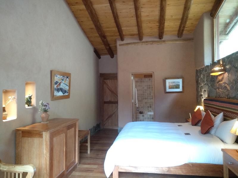 אורובמבה Sacred Dreams Lodge מראה חיצוני תמונה