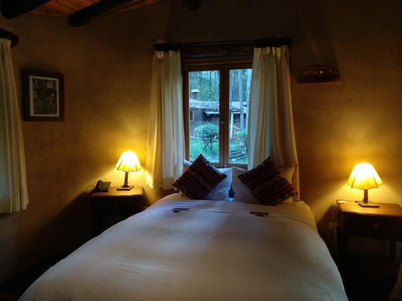 אורובמבה Sacred Dreams Lodge מראה חיצוני תמונה