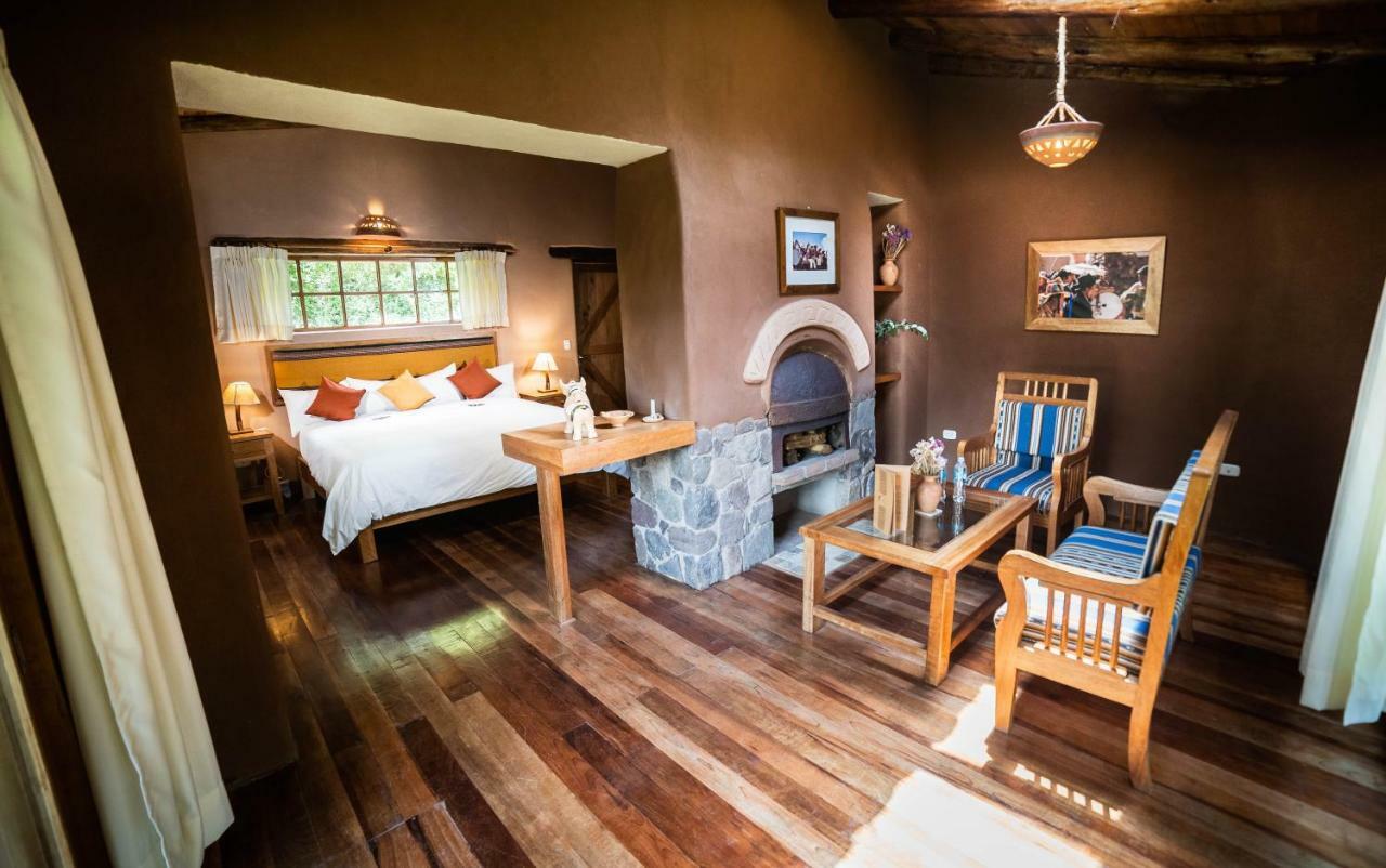 אורובמבה Sacred Dreams Lodge מראה חיצוני תמונה