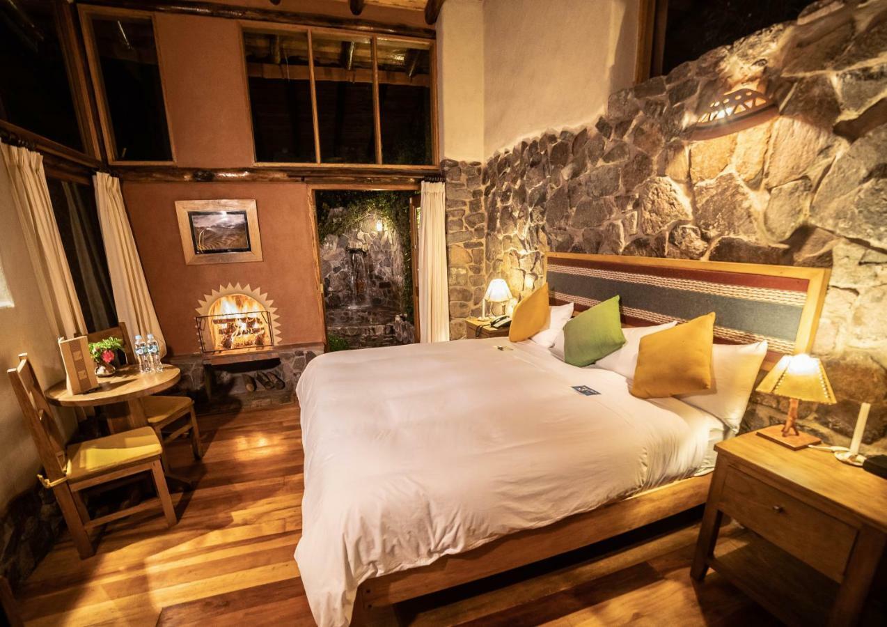 אורובמבה Sacred Dreams Lodge מראה חיצוני תמונה
