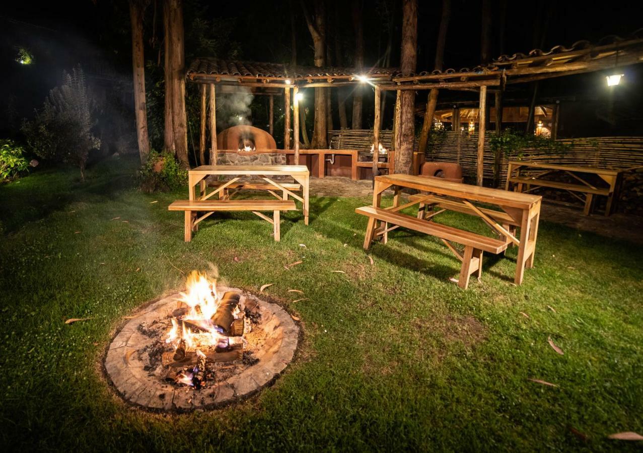 אורובמבה Sacred Dreams Lodge מראה חיצוני תמונה